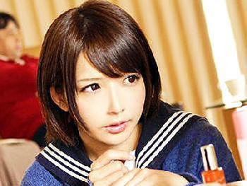 こたつの中で兄の友人に中出しされちゃう美形少女女子校生美少女のエロ動画