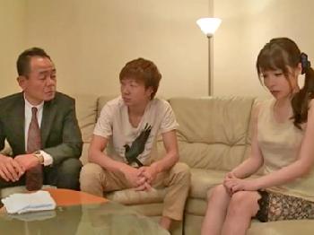 義理息子に一人エッチを見られてペット扱いされる義理の母巨乳人妻のエロ動画