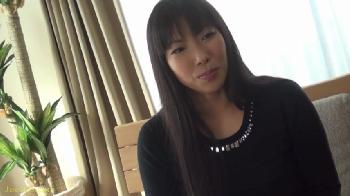 軟体な巨乳奥さんをキモい汁男で囲んで大乱交→大量ぶっかけで精液まみれに人妻熟女顔射のエロ動画