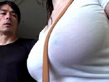 はち切れそうなパイスラ！男を無意識に誘惑する巨乳美形お姉さんとのラッキーパコマッサージ安齋ららのエロ動画
