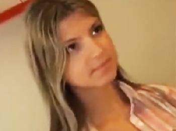 白人金髪娘をナンパして尻穴中出しハメ撮り！女子校生美少女アナルのエロ動画