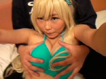 実録！月に一度の人気レイヤー危険日中出しオフパコ!!巨乳美少女コスプレハメ撮り乱交のエロ動画