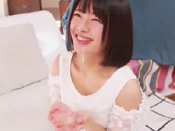 『すごい濃いの出た』大量精液を口内射精されても笑顔の幼顔美形少女美少女ロリフェラのエロ動画