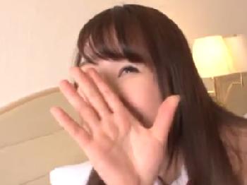 『できちゃうよ…中出しダメでしょ…』まだまだ子供っぽい女子校生の円光美少女パイパンのエロ動画