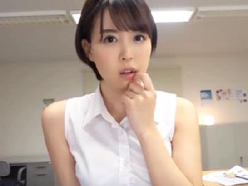 ショートヘアの激烈可愛い先生が同僚を誘惑してこっそりパコ葵つかさ痴女美少女女教師のエロ動画