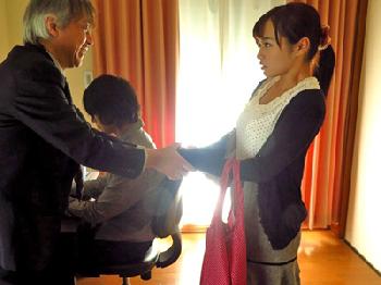 小説家の夫をデビューさせた編集者が妻を寝取られ巨乳人妻浅野えみのエロ動画