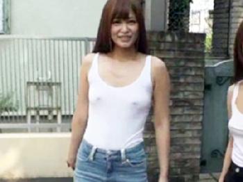 『どこ見てるの‥？』服越しにピンピン乳首を見せつけてくる隣の激烈可愛い女子大生と‥美少女痴女ハメ撮りのエロ動画