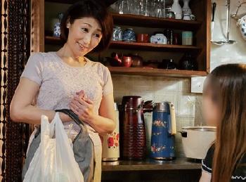 『何してるんですか！？』溢れ出るフェロモンのせいで隣人男に襲われちゃうビックおっぱいギャル妻巨乳痴女人妻レイプ盗撮吹石れなの...