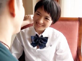 童顔でエロ可愛い制服美形少女が高速ピストンに本気イキ！女子校生美少女ロリのエロ動画