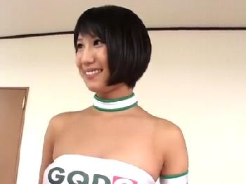 特大ヒップミニ系フェイスのキャンガを研修と称して立ちバックパコ巨乳湊莉玖のエロ動画
