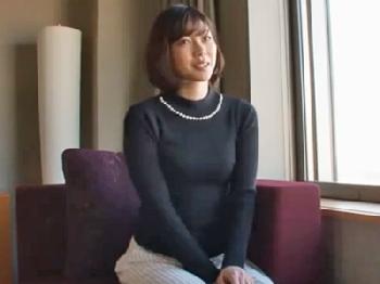 温泉で夫の前なのに輪姦された美人奥さん人妻レイプ3Pのエロ動画