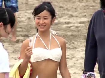 SMクラブで働くぼっちゃり女王様がM男を調教抜き巨乳素人手コキのエロ動画