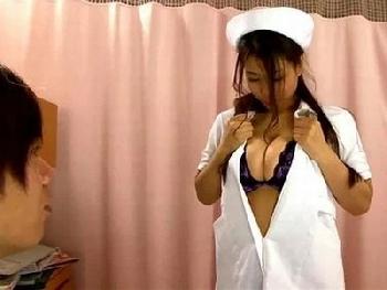 解決屋になったJカップきれいなお姉さんがその能力を使って男のお悩み解決W巨乳OLコスプレ岡田真由香のエロ動画