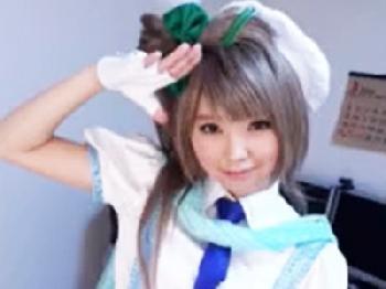 可愛いコスプレイヤーと避妊具無しのナマ中出し性交を隠し撮りW美少女盗撮のエロ動画