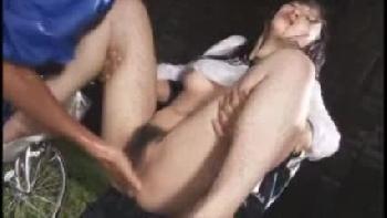 プロ男優さんとの濃密エッチでムラムラ興奮を抑えきれなくて自分で腰を振る快楽奴隷巨乳素人痴女人妻のエロ動画