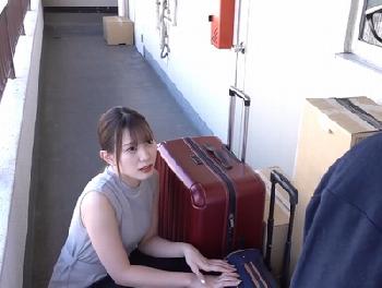 引っ越してきた美形お姉さんが隣に住むストーカー系オヤジに狙われて完堕ちSEX巨乳美谷朱里のエロ動画