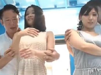 二人組素人マジックミラー号に連れこんで乱交FUCKしちゃいましたお姉さんナンパのエロ動画