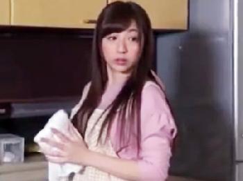 隣人の奥さんに大怪我させてしまった償いのためご主人のザーメン処理女となり精子便器状態の若奥様巨乳人妻中出しレイプのエロ動画