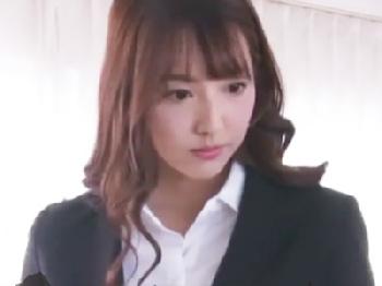 『皆で先生陵辱しようぜ～』ビックおっぱいで可愛い女性教師が不良生徒の性的欲望の捌け口に巨乳女教師イラマチオレイプ乱交のエロ動...