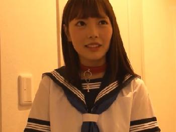 制服姿のアイドル級美形少女が複数人から纏めてハメられて腰砕け女子校生美少女乱交のエロ動画