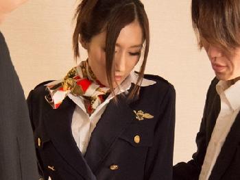 世界を股にかけるJカップのCAお姉さんが好き放題ハメ倒されて激イキ巨乳コスプレJULIAのエロ動画