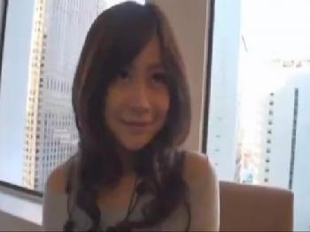 博多弁の素人美形少女と昼間から有明のホテルでガチピス顔面射精！美少女お姉さん顔射フェラ手コキぶっかけのエロ動画