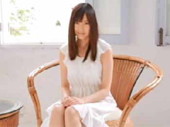 もう引退してしまったAKB橘梨紗の初々しいデビュー作巨乳美少女のエロ動画