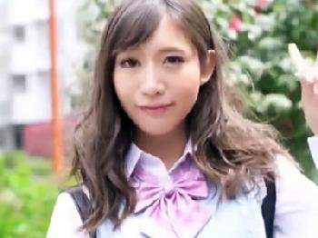 『オッサンわたしのおっぱい舐めてよぉ』SNSで出会った超美形女子校生と中出しハメ撮り美少女のエロ動画
