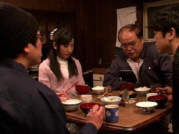 気が付けば過去にタイムスリップ!?まだ女子校生だったころの自分のかあちゃんと時を超えた近親相姦！一之瀬すずのエロ動画