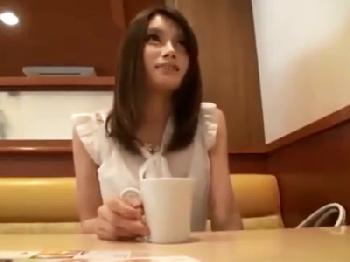 美形少女だけ限定！とことんフェラチオ抜きにこだわった4時間巨乳美少女顔射ぶっかけのエロ動画