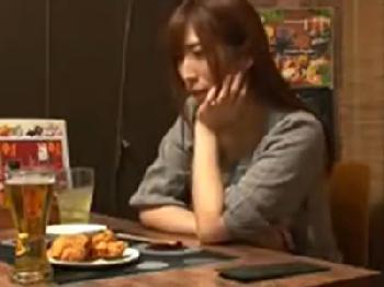 ほろ酔い巨乳お姉さんを自宅に連れ込みパコ隠し撮り素人ナンパ盗撮のエロ動画