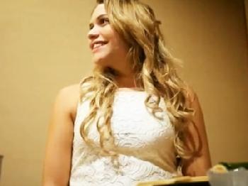 金髪外人が温泉旅行でハメ撮り→種付けプレスで中出し巨乳のエロ動画