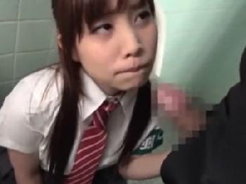 反抗的な風紀委員女子校生を顔面射精レイプでお仕置きする男の中の男巨乳美少女顔射のエロ動画