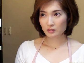 夫の弱みを利用され残虐なハゲ上司に寝取られレイプされる美人奥様巨乳人妻顔射のエロ動画