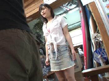 サーフショップで働く美人店員を客を装いガチ強姦美少女レイプのエロ動画
