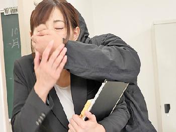 静かに忍び寄り美しい女先生を妊娠るDQN生徒女教師人妻中出しイラマチオレイプのエロ動画