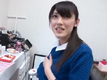 清楚清純そうな若奥様がまさかの母乳垂れ流しながらの3P中出し猛烈ファック巨乳お姉さん痴女人妻ハメ撮りのエロ動画