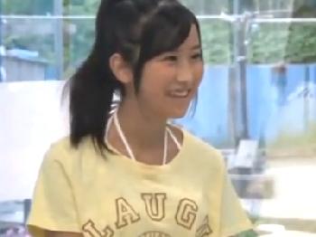 ランジェリー姿で風呂掃除してるフェロモンお母ちゃんにムラムラ興奮した息子がキッチン高速パコ巨乳人妻近親相姦のエロ動画