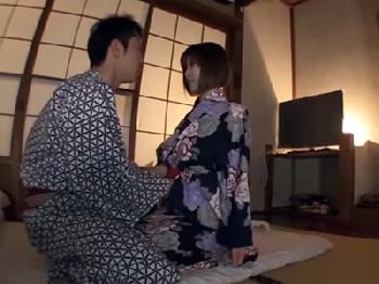 『私にお任せください』巨乳美形お姉さんが様々な性サービスで癒やしてくれる宿フェラのエロ動画