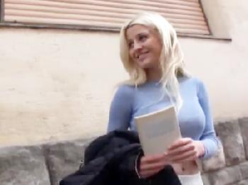 外国でガチナンパした外人と侍が国際交流中出しファック！巨乳お姉さんのエロ動画