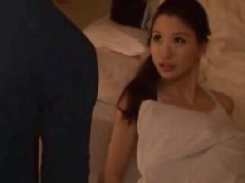 『ちょっと何する気？』義理息子にイラマチオ強姦されるビックおっぱい妻巨乳人妻レイプ近親相姦のエロ動画