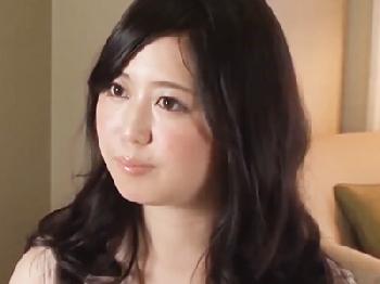 色白の丸ポチャ豊満妻が欲求不満解消にJAV出演！他人棒のピストンで赤面イキ巨乳素人人妻ハメ撮りのエロ動画