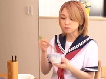 金髪美形少女ギャル女子校生な妹とイケナイ関係になって禁断の膣内ドッピュW美少女痴女中出し近親相姦椎名そらのエロ動画