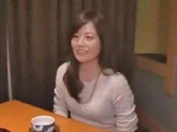 芸能人にいるかもめっちゃ可愛い現役女子校生に生で挿入ロリのエロ動画