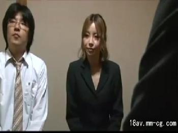 借金返済のために身体を売られた美人マダムがM字開脚で潮吹き絶頂お姉さん人妻熟女平松恵理香のエロ動画