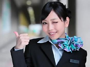 憧れのスチュワーデスの濃密フェラチオを堪能して口内射精お姉さんOL神ユキのエロ動画