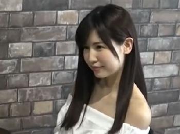 元尻軽尻軽ヤリマンだった彼女の悪い癖が出て慰安旅行ハメ巨乳お姉さんギャル明日花キララのエロ動画