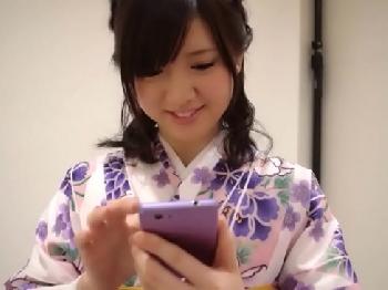 袴姿の女子大生柚希あおいちゃんがイケメンにハメ撮りされて赤面ハメ巨乳美少女のエロ動画