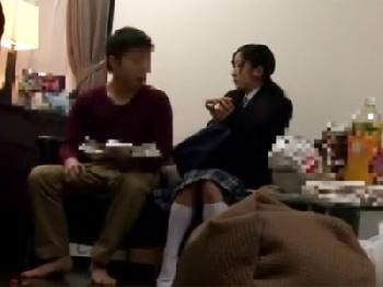 強制的にヤリ部屋に連れ込まれてしまった幼顔顔女子校生娘が否応なくハメで悶絶美少女ロリ中出しレイプのエロ動画