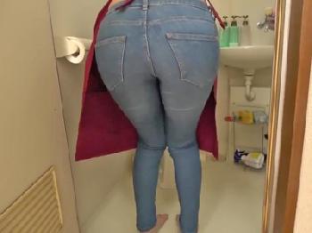 家事代行にきた主婦の桃尻に欲情して襲う客巨乳人妻のエロ動画